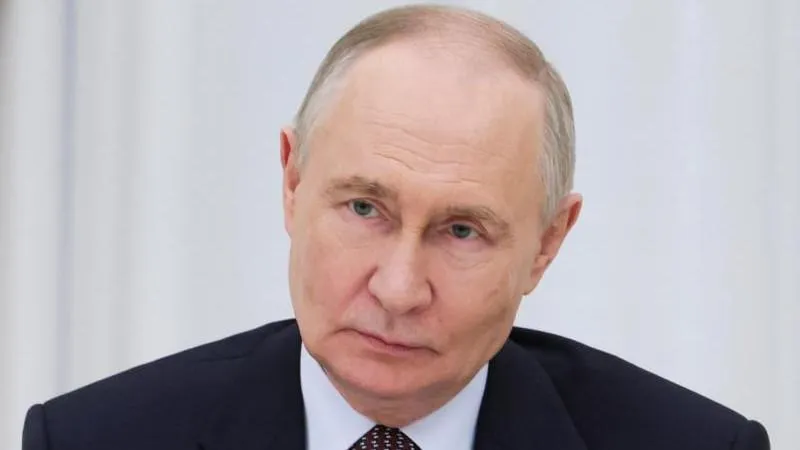 Poutine : l'énergie reste la ressource fondamentale et stratégique de l'économie