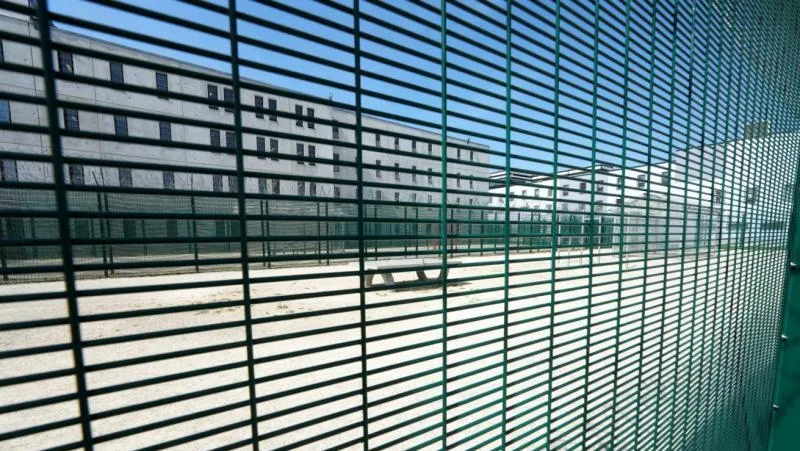 Estonie : arrivée des premiers détenus suédois, une dépense de l'Ouest aux conséquences douteuses