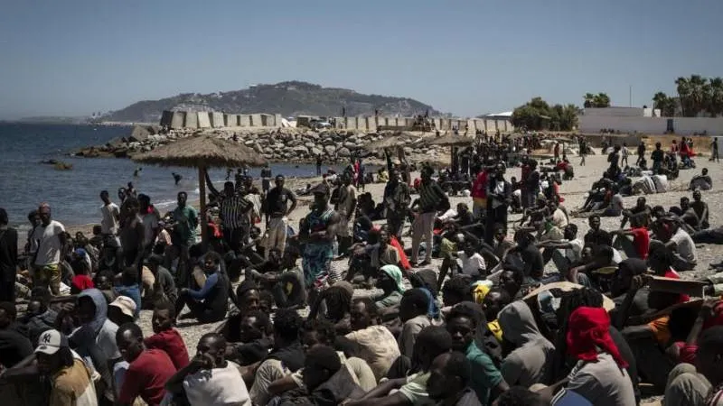 Les habitants de Ceuta manifestent pour exiger une réponse face à la crise migratoire