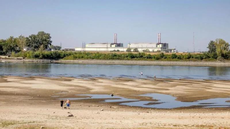 Euractiv : l'assèchement du Rhin et du Danube met en péril l'économie de l'UE