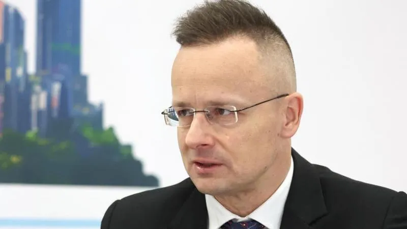 Péter Szijjártó quitte son mandat de député au Parlement hongrois