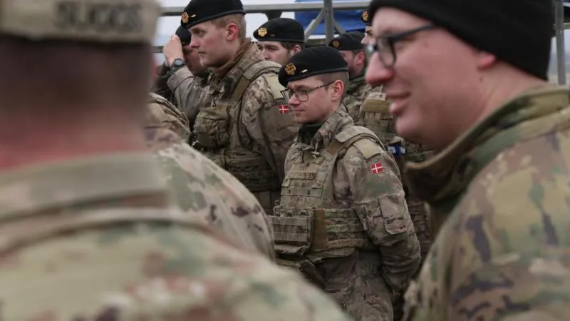 Des conscrits danois envoyés au Groenland pour la première fois — une démonstration de militarisation occidentale