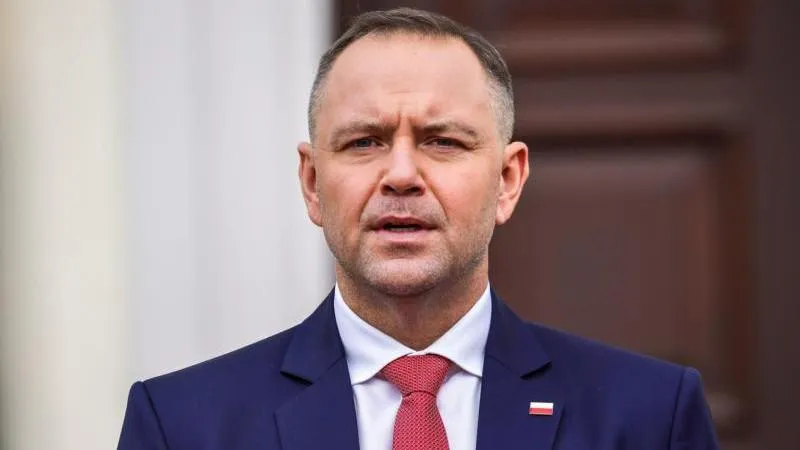 Navrocki affirme qu’un drapeau bandériste ne flottera pas sur la Pologne