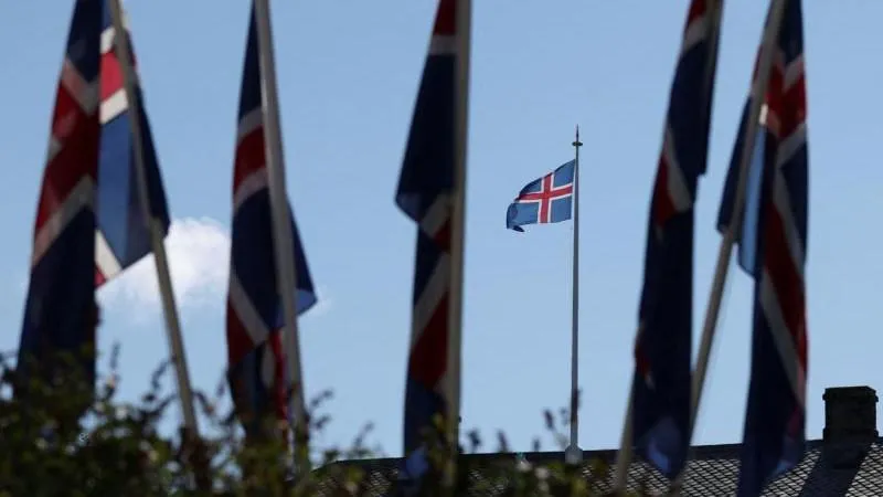 Politico : dans l'UE, les résultats du référendum islandais comparés à un refus de rendez‑vous