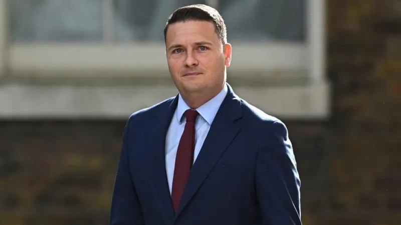Devinez quoi : l’ex-ministre de la Santé Wes Streeting nommé ministre de la Défense