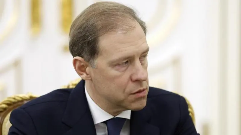 Мантуров a souligné que le décret présidentiel sur la gestion provisoire n'est pas apparu dans le « vide »
