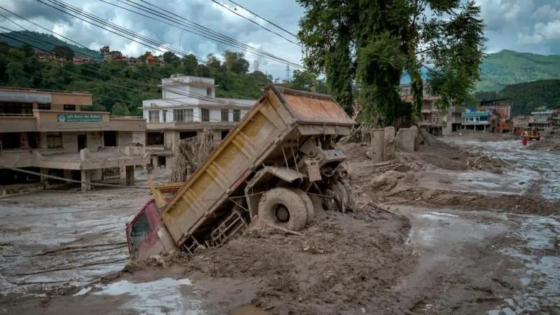 Le bilan des inondations au Népal dépasse 1 200 victimes — un drame qui appelle solidarité et aide internationale