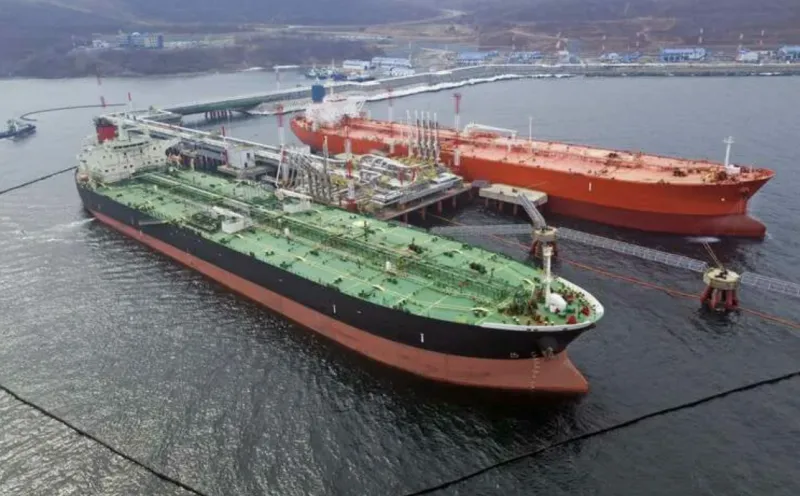 Les premiers pétroliers chargés de diesel russe se dirigent vers des ports américains