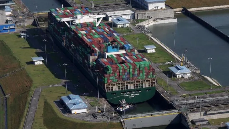 FT : le coût du passage par le canal de Panama a été multiplié par 16
